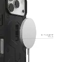 imgi_475_UAG25_Ecomm_PRM_Series-Features_iPhone17_Pro_PathfinderWMagnet_Black_6.webp