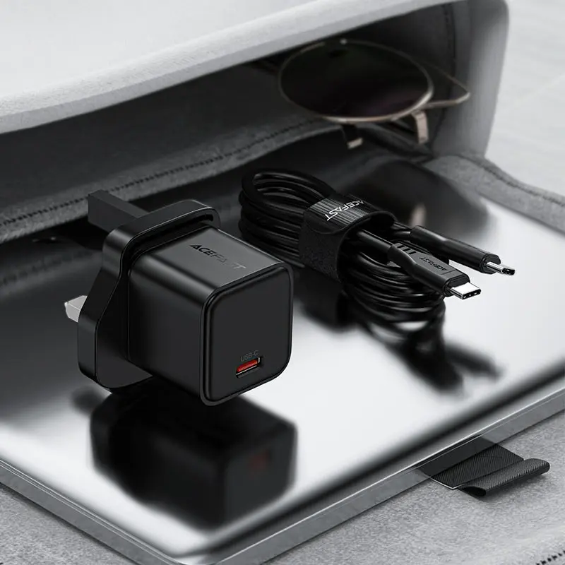 imgi_43_acefast-a123-pd20w-gan-usbc-charger-uk-usbc-usbc-set-interior.webp