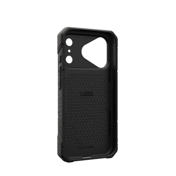 imgi_172_UAG_HS_APPLE_IPHONE-18-PRO-2026-QUEEN_CAMERA-BUTTON_MONARCH-PRO_CARBON-FIBER_NDV_04.webp