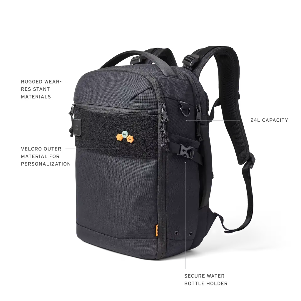 imgi_33_UAG26_Ecomm_FEAs_24L_Backpack.webp