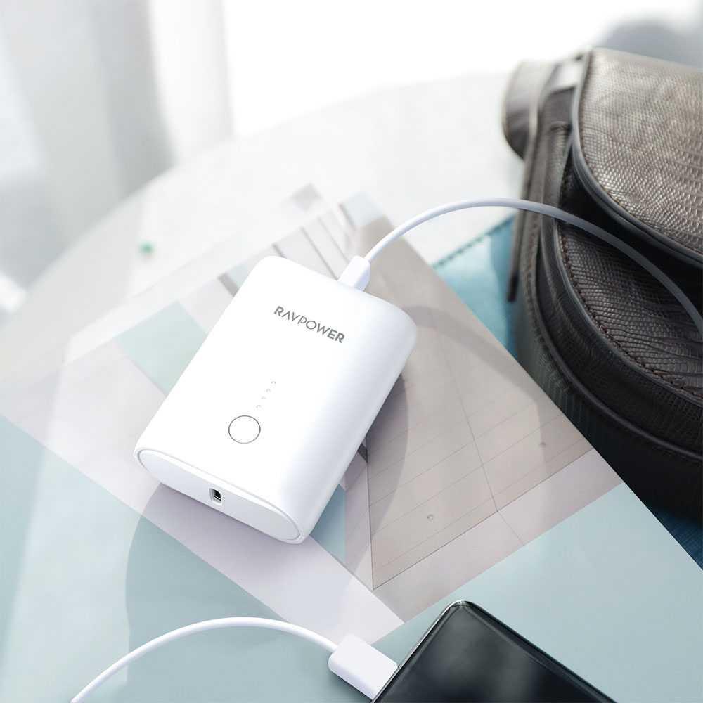 Ravpower Pd pioneer 10000MAH 18W 2port powerpank-white