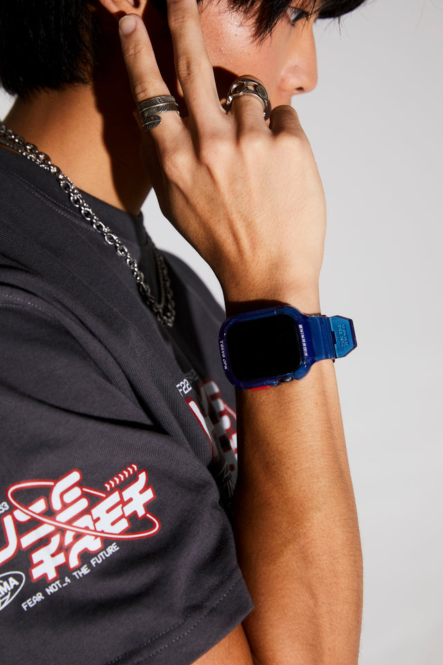 SkinArma Saido 2-In-1 Apple Watch Strap + Case 45/44 mm - blue