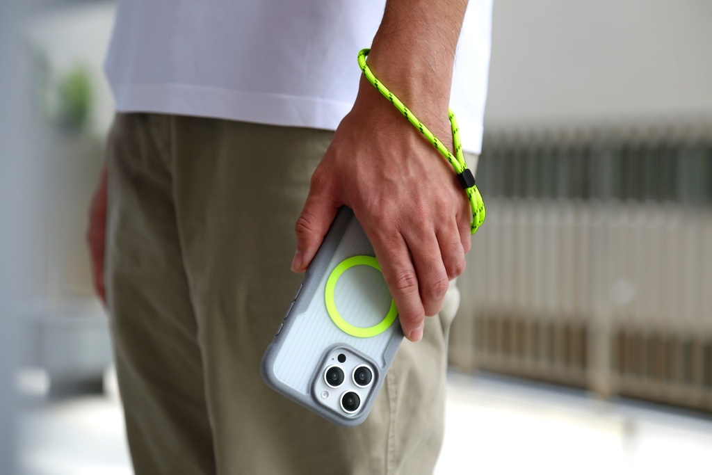 Uniq Combat Active MagSafe case for iPhone 16 Pro Max – Stone Grey