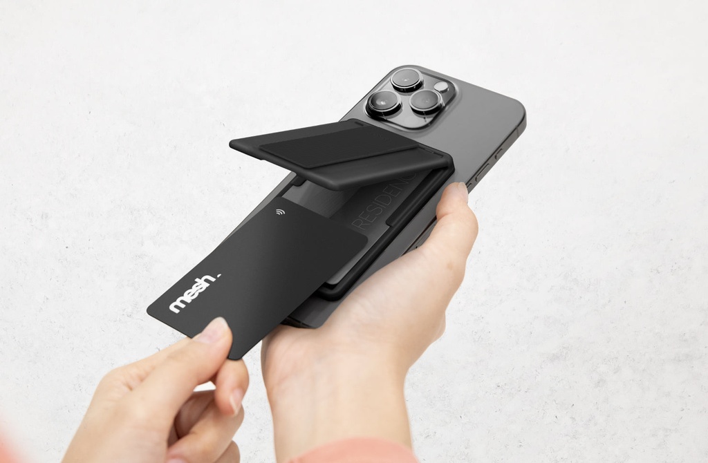 Uniq Heldro ID Magnetic Card Holder With Grip-Band and Stand - Storm Blue