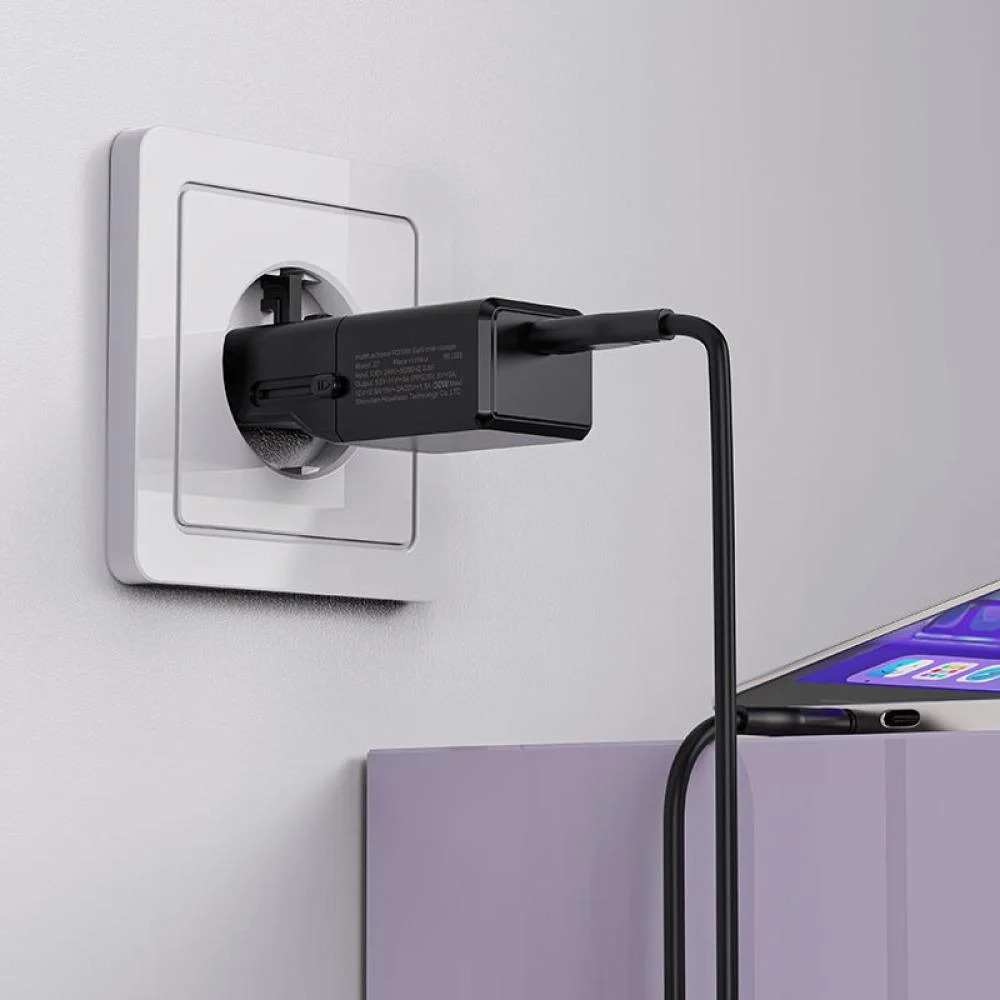 multifunctional PD30W GaN mini charger - Black